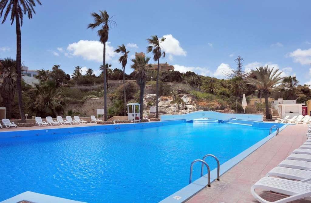 Cresta Beach Studios Saint Julian's 外观 照片