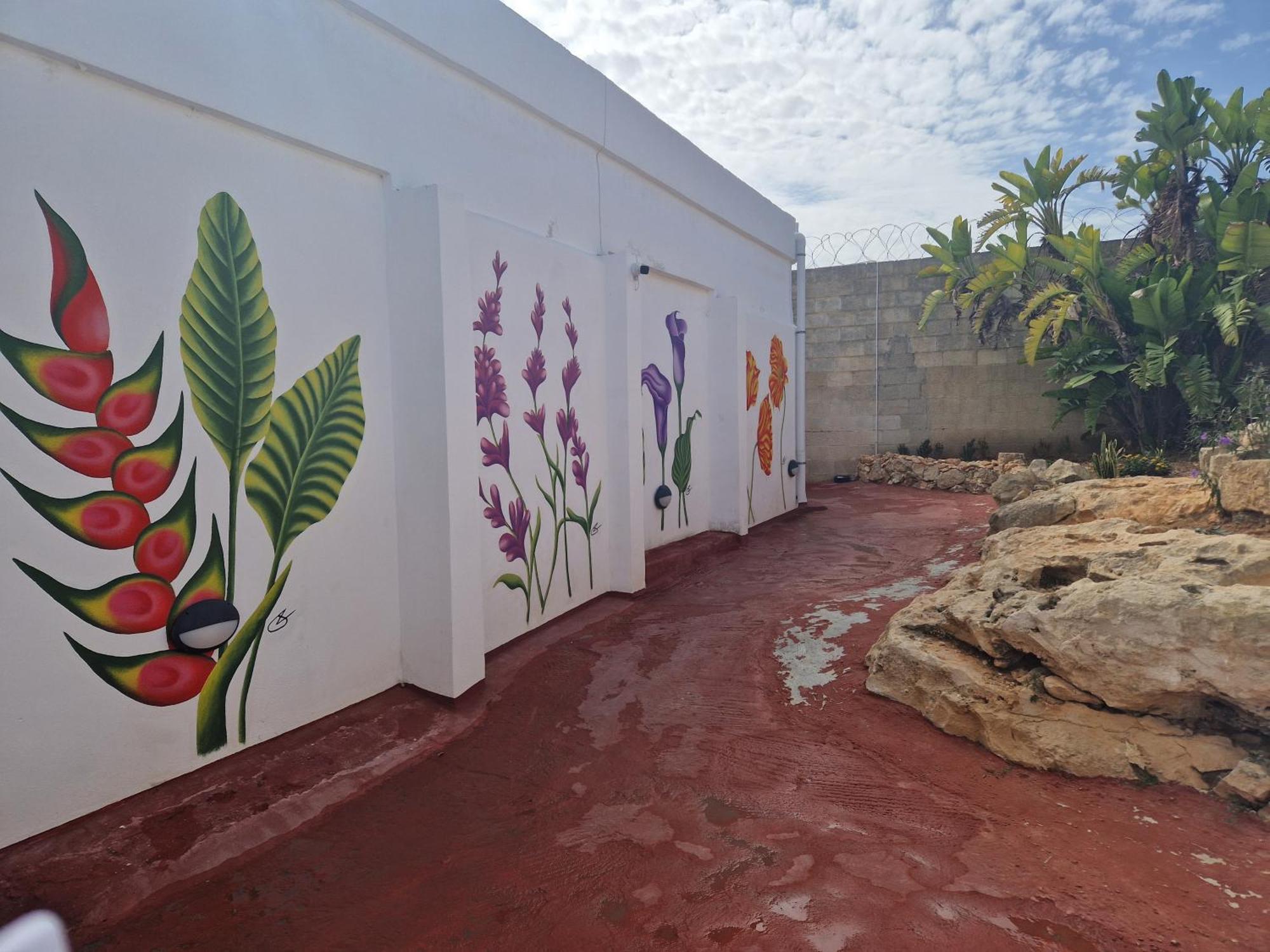Cresta Beach Studios Saint Julian's 外观 照片